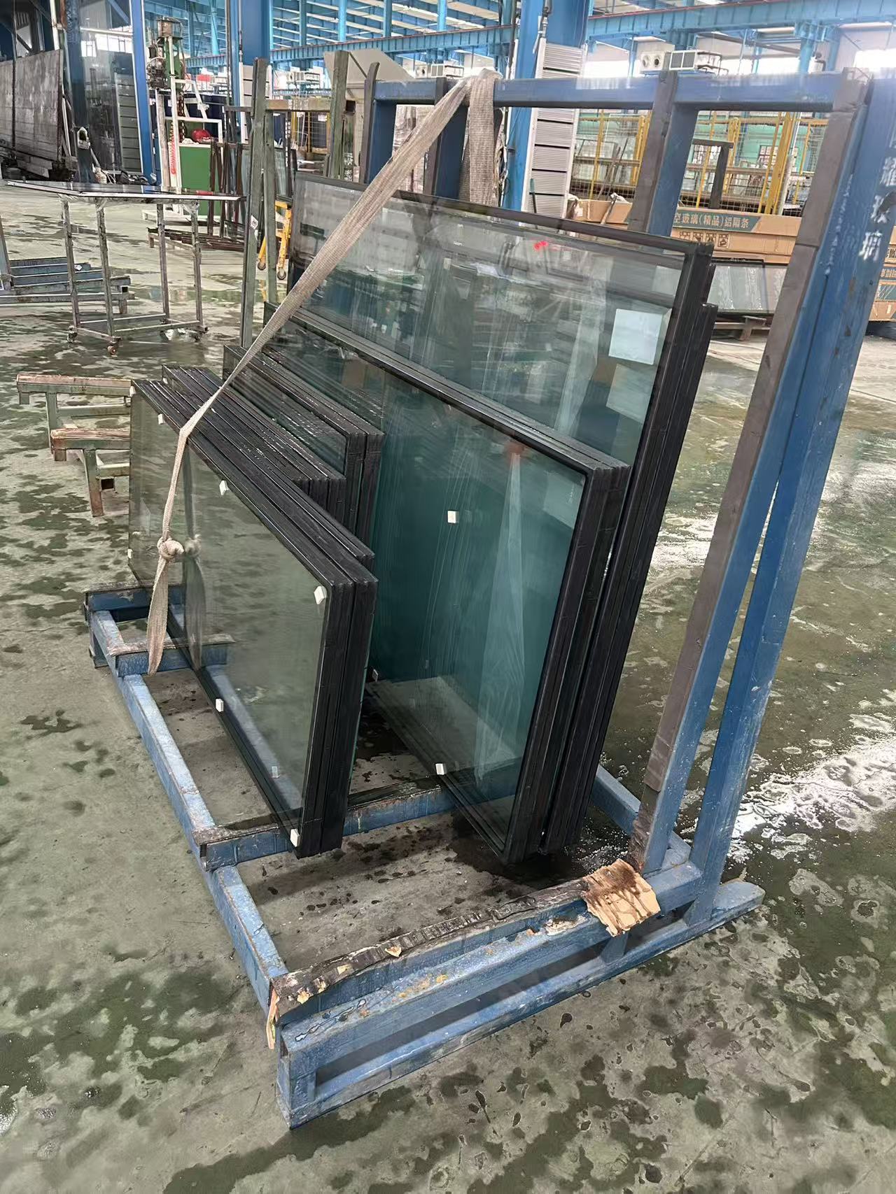 西宁市中空玻璃源头直供家用玻璃 - 价格